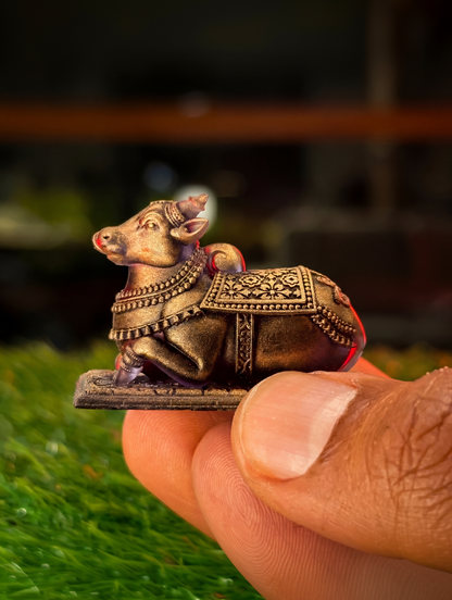 Periya Nandi (miniature)